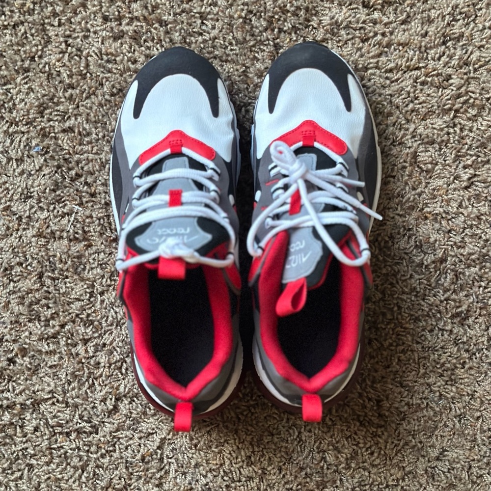 Womens Air Max 270 React